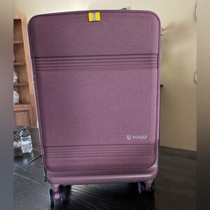 NWT Biaggi carryon